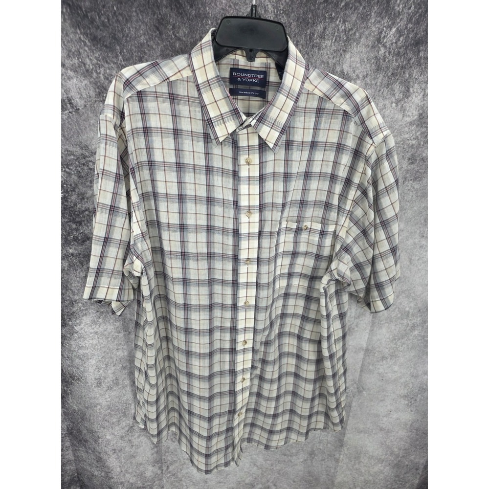 Roundtree & Yorke Shirt Mens XL White Plaid Button Up Short Sleeve Wrinkle Free